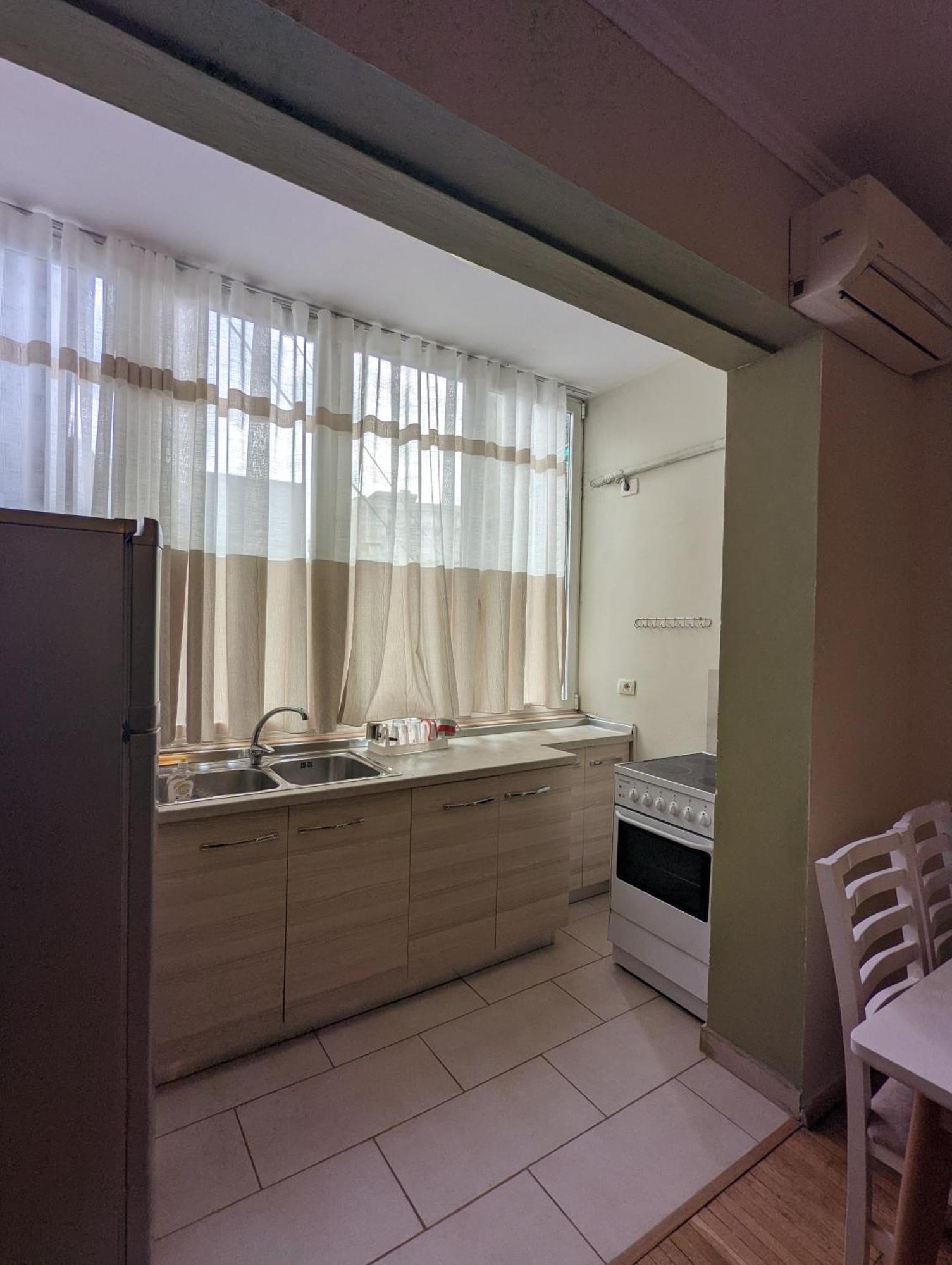 Vintage Apartment In Center Тирана Екстериор снимка