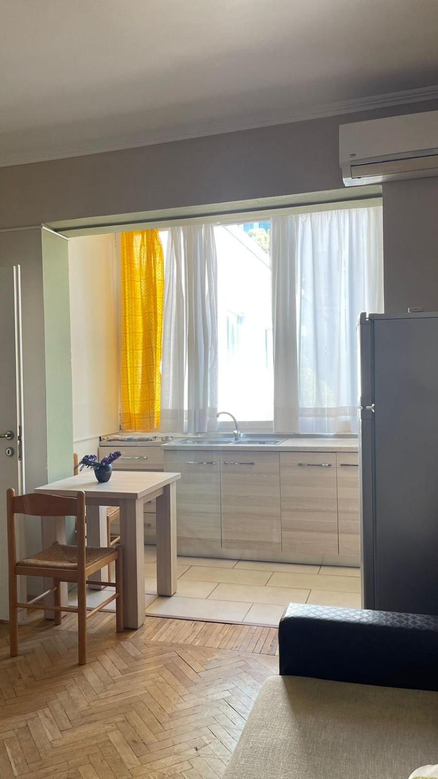 Vintage Apartment In Center Тирана Екстериор снимка