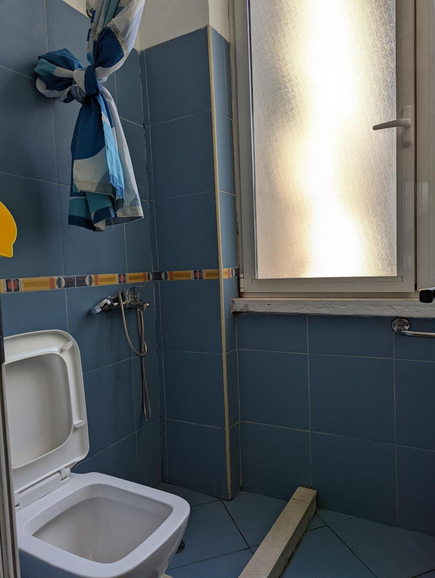 Vintage Apartment In Center Тирана Екстериор снимка